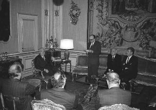Il Presidente della Repubblica Francesco Cossiga riceve Nerio Nesi, presidente della Banca nazionale del lavoro, con il Consiglio d'amministrazione
