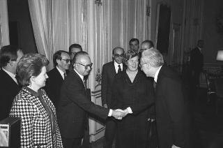 Il Presidente della Repubblica Francesco Cossiga riceve la visita di omaggio di Valentina Terescova, prima donna astronauta