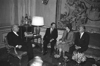 Il Presidente della Repubblica Francesco Cossiga riceve la visita di omaggio di Valentina Terescova, prima donna astronauta