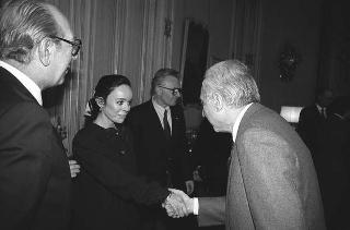 Il Presidente della Repubblica Francesco Cossiga riceve in udienza Eolo Parodi, presidente della Federazione nazionale degli Ordini dei medici chirurghi e degli odontoiatri, con il comitato centrale del sodalizio