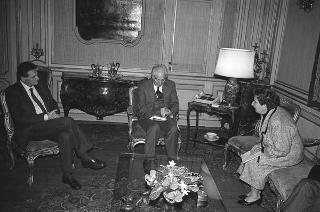 Il Presidente della Repubblica Francesco Cossiga riceve in udienza Luciano Lama, Michele Pistillo e la signora Baldina Di Vittorio, per presentare un volume su Giuseppe Di Vittorio