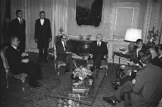 Incontro del Presidente della Repubblica Francesco Cossiga con Ton Frinking e Peter Corterier, rispettivamente presidente e segretario generale dell'Assemblea dell'Atlantico del Nord, accompagnati dall' on. Mariano Rumor, presidente della delegazione italiana presso l'Assemblea