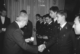 Incontro con una delegazione di allievi dell'Accademia Navale di Livorno, in servizio di Guardia d'Onore al Palazzo del Quirinale