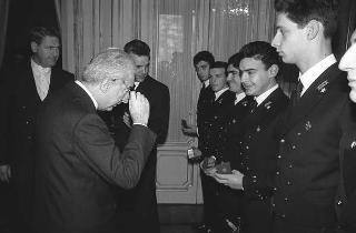 Incontro con una delegazione di allievi dell'Accademia Navale di Livorno, in servizio di Guardia d'Onore al Palazzo del Quirinale