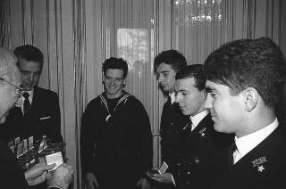 Incontro con una delegazione di allievi dell'Accademia Navale di Livorno, in servizio di Guardia d'Onore al Palazzo del Quirinale