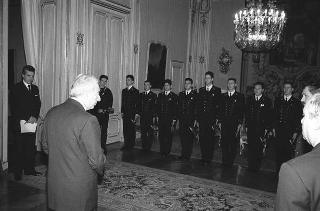 Incontro con una delegazione di allievi dell'Accademia Navale di Livorno, in servizio di Guardia d'Onore al Palazzo del Quirinale