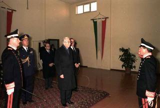 Visita del Presidente della Repubblica Francesco Cossiga alle Caserme dell'Ufficio Presidenziale della Polizia di Stato, del Nucleo Carabinieri Presidenziale e dei Carabinieri Guardie del Presidente della Repubblica