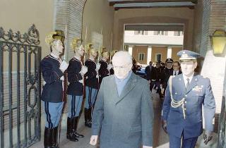 Visita del Presidente della Repubblica Francesco Cossiga alle Caserme dell'Ufficio Presidenziale della Polizia di Stato, del Nucleo Carabinieri Presidenziale e dei Carabinieri Guardie del Presidente della Repubblica