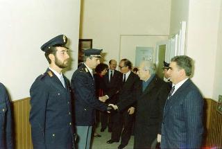 Visita del Presidente della Repubblica Francesco Cossiga alle Caserme dell'Ufficio Presidenziale della Polizia di Stato, del Nucleo Carabinieri Presidenziale e dei Carabinieri Guardie del Presidente della Repubblica