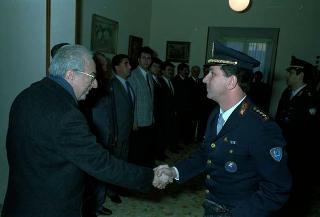 Visita del Presidente della Repubblica Francesco Cossiga alle Caserme dell'Ufficio Presidenziale della Polizia di Stato, del Nucleo Carabinieri Presidenziale e dei Carabinieri Guardie del Presidente della Repubblica