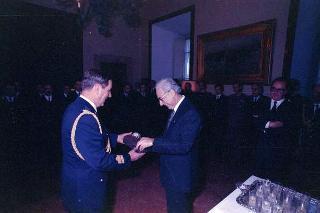 Visita del Presidente della Repubblica Francesco Cossiga alle Caserme dell'Ufficio Presidenziale della Polizia di Stato, del Nucleo Carabinieri Presidenziale e dei Carabinieri Guardie del Presidente della Repubblica