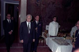 Visita del Presidente della Repubblica Francesco Cossiga alle Caserme dell'Ufficio Presidenziale della Polizia di Stato, del Nucleo Carabinieri Presidenziale e dei Carabinieri Guardie del Presidente della Repubblica