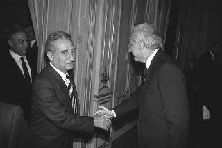 Incontro del Presidente della Repubblica Francesco Cossiga con  Manlio Gemozzi, presidente della Cassa per il credito alle imprese artigiane, con una delegazione dell'Istituto, in occasione del 40° anniversario dell'Artigiancassa