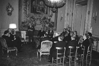 Incontro del Presidente della Repubblica Francesco Cossiga con  Manlio Gemozzi, presidente della Cassa per il credito alle imprese artigiane, con una delegazione dell'Istituto, in occasione del 40° anniversario dell'Artigiancassa