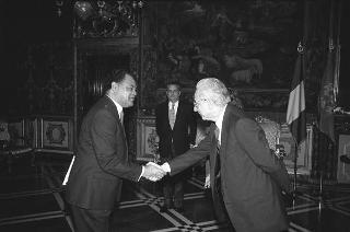 Nissai Vejjajiva, nuovo ambasciatore del Regno di Thailandia; Hamid Abutalebi, nuovo ambasciatore della Repubblica Islamica dell'Iran; Joseph Tchicaya, nuovo ambasciatore della Repubblica Popolare del Congo; Ernest Sipho Mpofu, nuovo ambasciatore della Repubblica del Botswana