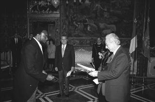 Nissai Vejjajiva, nuovo ambasciatore del Regno di Thailandia; Hamid Abutalebi, nuovo ambasciatore della Repubblica Islamica dell'Iran; Joseph Tchicaya, nuovo ambasciatore della Repubblica Popolare del Congo; Ernest Sipho Mpofu, nuovo ambasciatore della Repubblica del Botswana