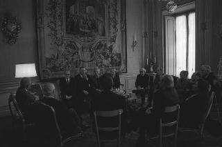 Udienza del Presidente della Repubblica Francesco Cossiga con  la professoressa Tullia Zevi, presidente dell'Unione comunità israelitiche italiane, Alberto Levy, segretario dell'Unione, e  Dario Tedeschi, per consegnare una copia dello Statuto dell'ebraismo italiano