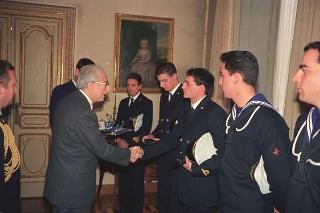 Incontro con una delegazione di allievi della Scuola sottufficiali della Marina militare di Taranto, in servizio di Guardia d'Onore al Palazzo del Quirinale