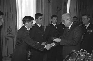 Incontro con una delegazione di allievi dell'Accademia Aeronautica di Pozzuoli, in servizio di Guardia d'Onore al Palazzo del Quirinale