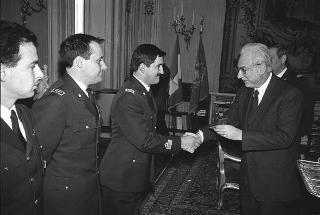 Incontro con una delegazione di allievi dell'Accademia Aeronautica di Pozzuoli, in servizio di Guardia d'Onore al Palazzo del Quirinale