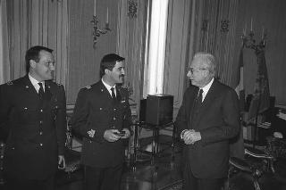 Incontro con una delegazione di allievi dell'Accademia Aeronautica di Pozzuoli, in servizio di Guardia d'Onore al Palazzo del Quirinale