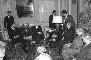 Incontro del Presidente della Repubblica Francesco Cossiga con NigroLev Tolkunov, presidente dell'Unione del Soviet Supremo dell'URSS, con una delegazione parlamentare, accompagnato dall'ambasciatore dell'URSS a Roma Nikolai M. Lunkov e da Luigi Franza, sottosegretario agli affari esteri