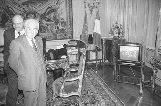 Dario Mengozzi, presidente della Confederazione cooperative italiane, con i componenti il Consiglio nazionale