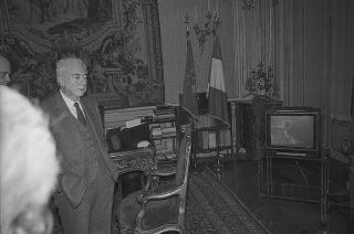Dario Mengozzi, presidente della Confederazione cooperative italiane, con i componenti il Consiglio nazionale