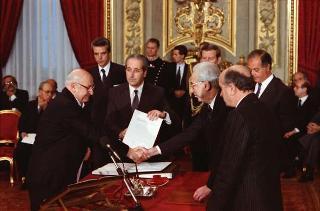 Giuramento I Governo De Mita