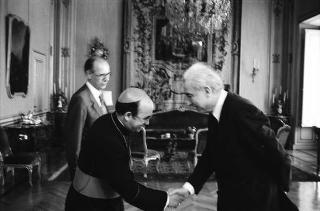 Il Presidente della Repubblica Francesco Cossiga incontra Mons. Gioacchino Illiano, vescovo di Nocera Sarno