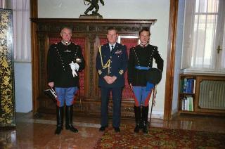 Il Presidente della Repubblica Francesco Cossiga riceve la visita del Capitano Paolo Galvaligi