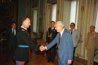 Udienza privata del Presidente della Repubblica Francesco Cossiga con l'Ammiraglio di Squadra Sergio  Majoli,  Capo Stato di Maggiore della  Marina  con l'Ammiraglio di Divisione Angelo Mariani