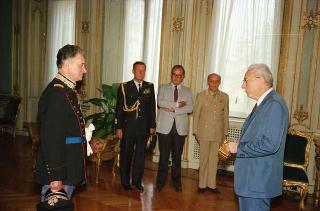 Udienza privata del Presidente della Repubblica Francesco Cossiga con l'Ammiraglio di Squadra Sergio  Majoli,  Capo Stato di Maggiore della  Marina  con l'Ammiraglio di Divisione Angelo Mariani