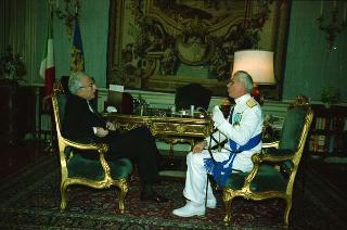 Il Presidente della Repubblica Francesco Cossiga riceve l'Ammiraglio di Squadra Luciano Monego, nuovo comandante in capo della Squadra navale e comandante dell'Area del Mediterraneo centrale