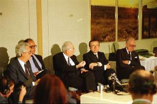 Il Presidente della Repubblica Francesco Cossiga durante il viaggio in Australia e Nuova Zelanda (7-21 ottobre 1988)