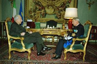 Il Presidente della Repubblica Francesco Cossiga riceve in udienza l'Ammiraglio di Squadra Filippo Ruggiero, nuovo Comandante Navale Alleato del Sud Europa
