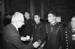 Incontro con una delegazione di allievi dell'Accademia militare di Modena, in servizio di Guardia d'Onore al Palazzo del Quirinale