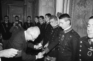 Incontro con una delegazione di allievi dell'Accademia militare di Modena, in servizio di Guardia d'Onore al Palazzo del Quirinale