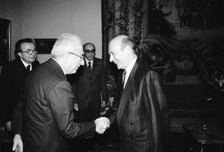 Incontro del Presidente della Repubblica Francesco Cossiga con Manfred Woerner, nuovo Segretario Generale della NATO
