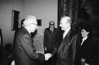 Incontro del Presidente della Repubblica Francesco Cossiga con Manfred Woerner, nuovo Segretario Generale della NATO