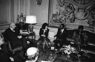 Il Presidente della Repubblica Francesco Cossiga riceve Martin Bongo, ministro degli affari esteri della Repubblica del Gabon