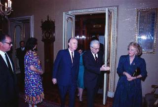 Colazione in onore del Presidente della Repubblica d'Irlanda Patrick Hillery e signora