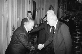 Franzo Grande Stevens, presidente del Consiglio nazionale forense, con i componenti del nuovo consiglio nazionale
