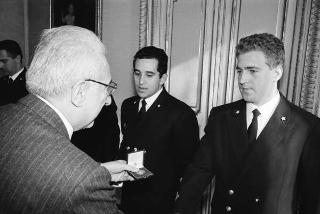 Incontro con una delegazione di allievi dell'Accademia navale di Livorno, in servizio di Guardia d'Onore al Palazzo del Quirinale
