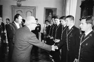 Incontro con una delegazione di allievi dell'Accademia navale di Livorno, in servizio di Guardia d'Onore al Palazzo del Quirinale