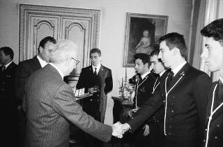 Incontro con una delegazione di allievi dell'Accademia navale di Livorno, in servizio di Guardia d'Onore al Palazzo del Quirinale
