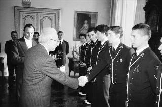 Incontro con una delegazione di allievi dell'Accademia navale di Livorno, in servizio di Guardia d'Onore al Palazzo del Quirinale