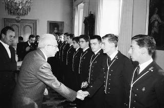 Incontro con una delegazione di allievi dell'Accademia navale di Livorno, in servizio di Guardia d'Onore al Palazzo del Quirinale