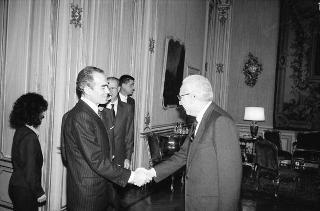 Il Presidente della Repubblica Francesca Cossiga incontra Robert Badinter, presidente del Conseil Costitutionell della Repubblica di Francia, con Francesco Saja, presidente della Corte Costituzionale
