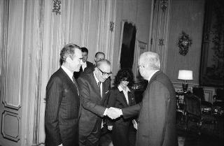 Il Presidente della Repubblica Francesca Cossiga incontra Robert Badinter, presidente del Conseil Costitutionell della Repubblica di Francia, con Francesco Saja, presidente della Corte Costituzionale